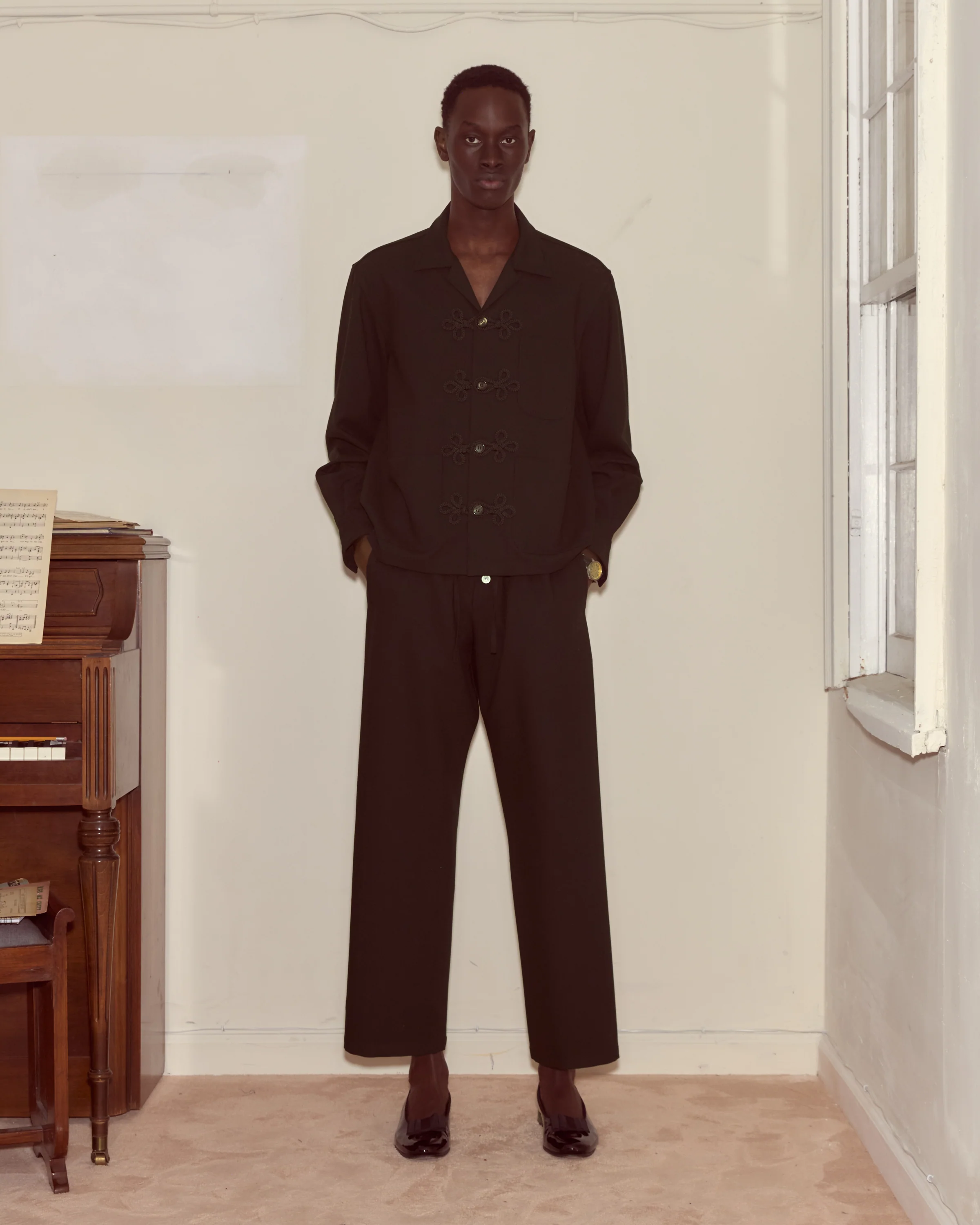 Astor Trillium Shirt - Black - Image 2