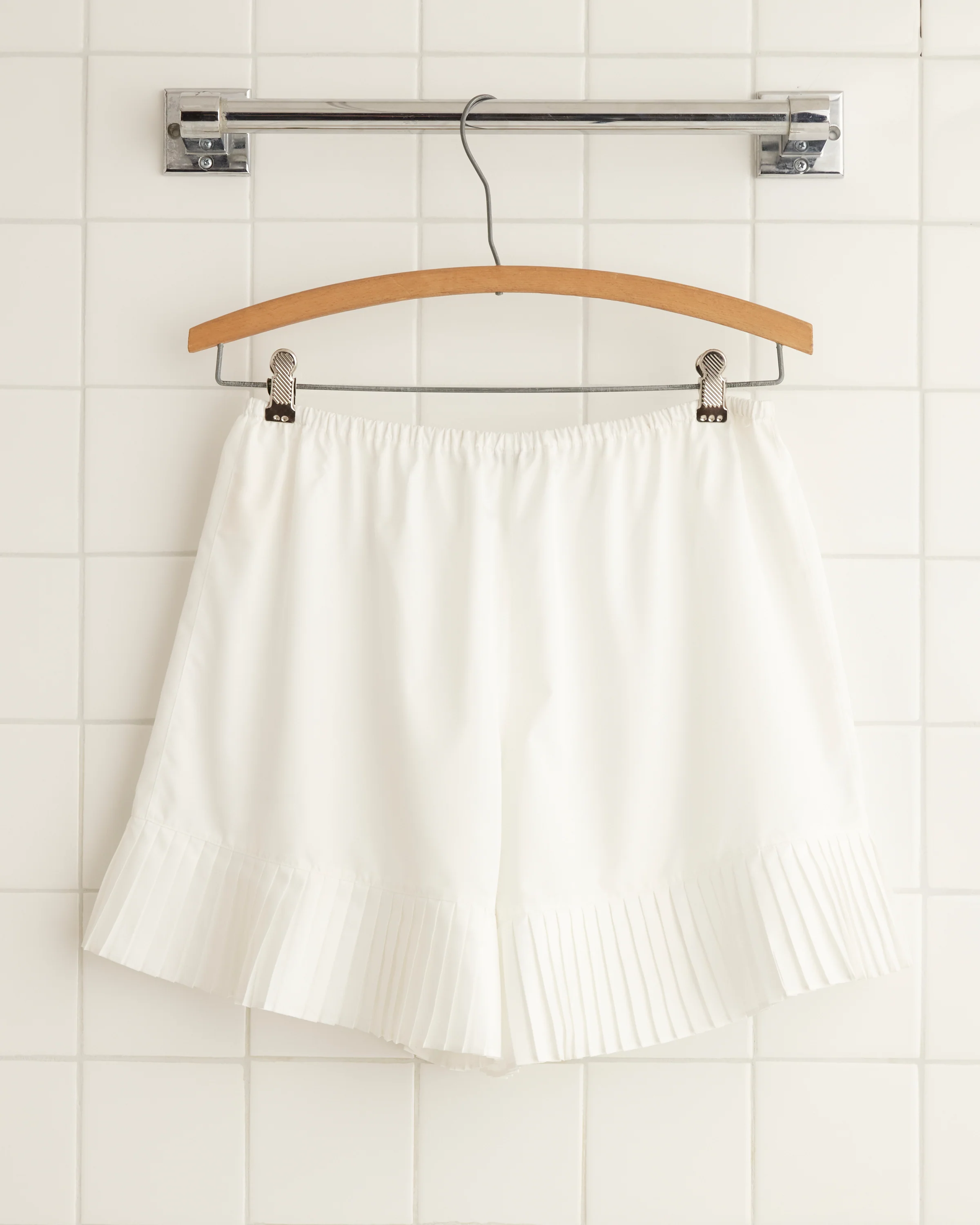 Brunch Shorts - White - Image 3