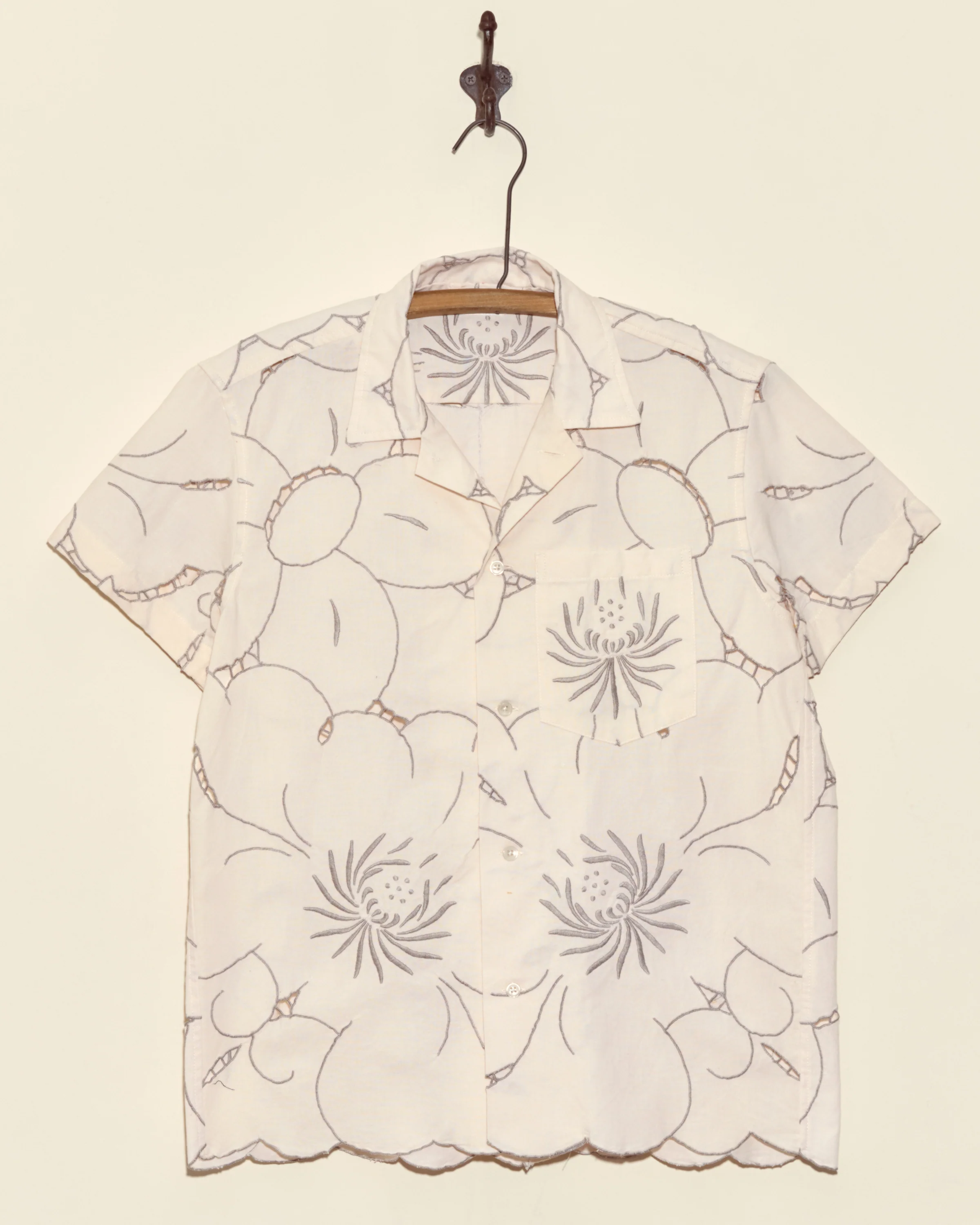Chrysanthemum Carpet Short Sleeve Shirt - XS