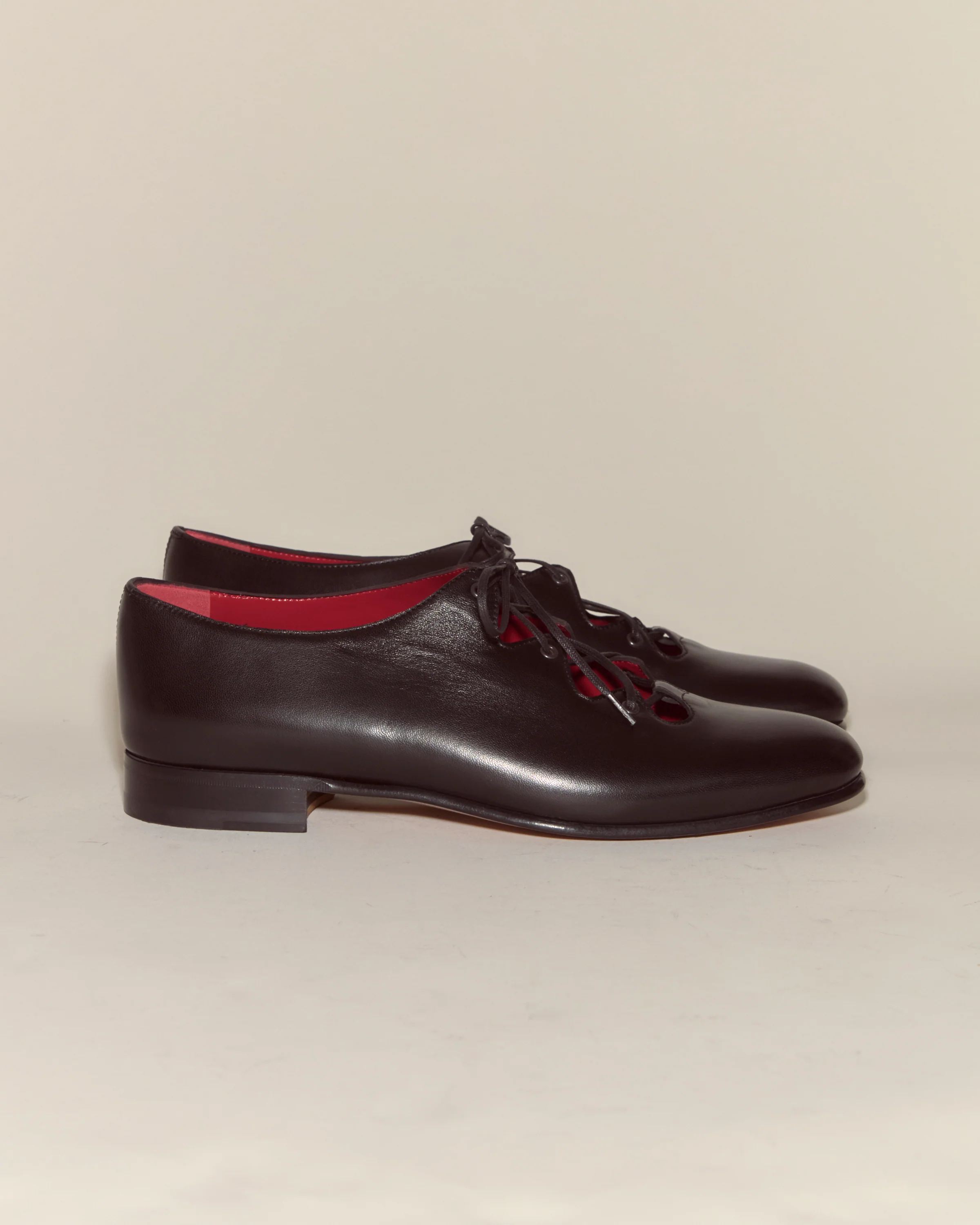 County Clare Shoes - Black - Image 3