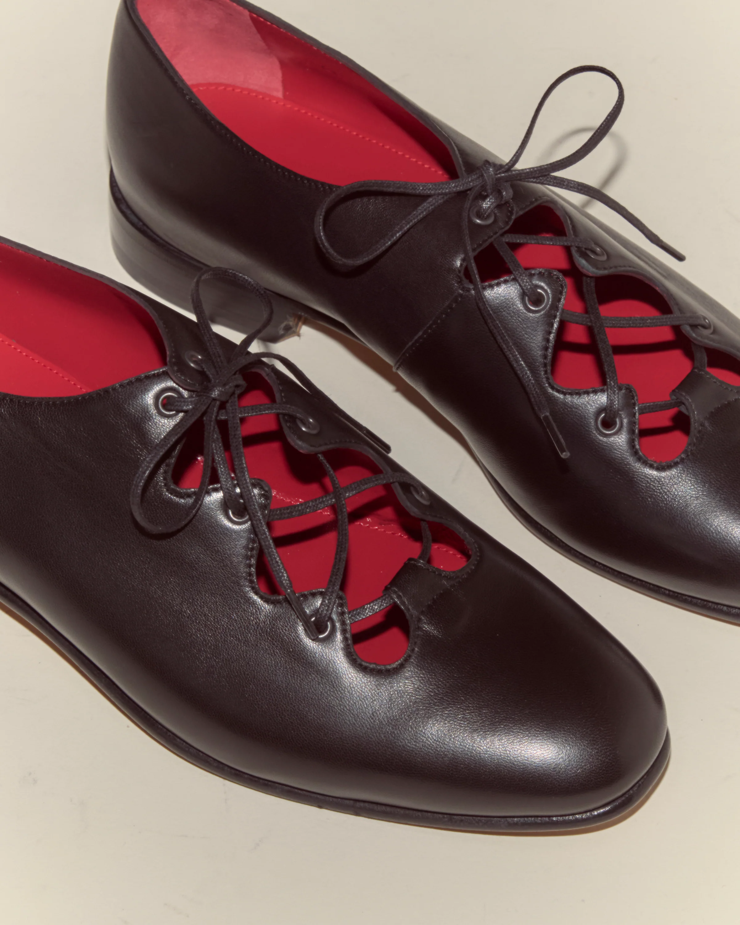 County Clare Shoes - Black - Image 4