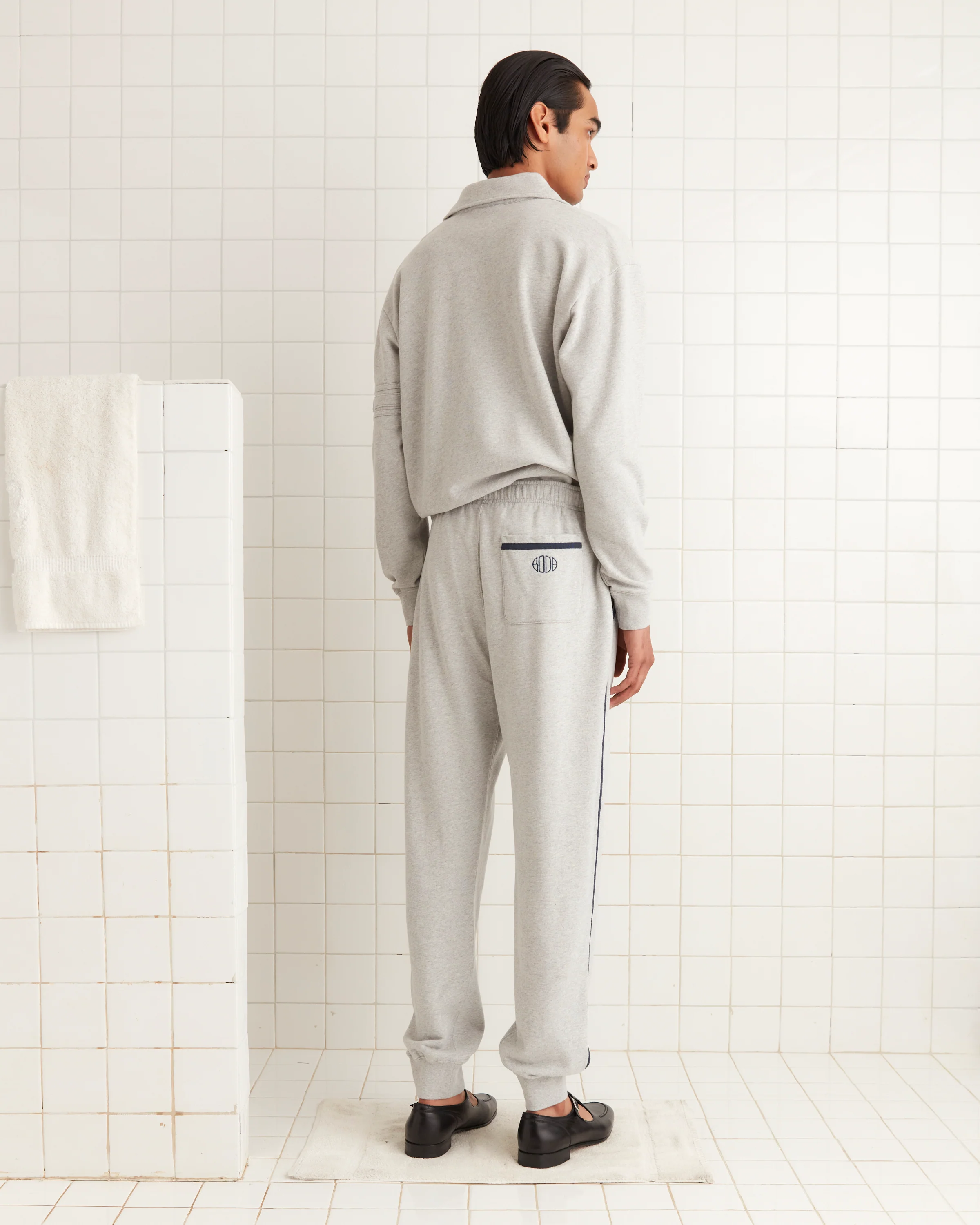 Crew Joggers - Heathered Grey - Image 3