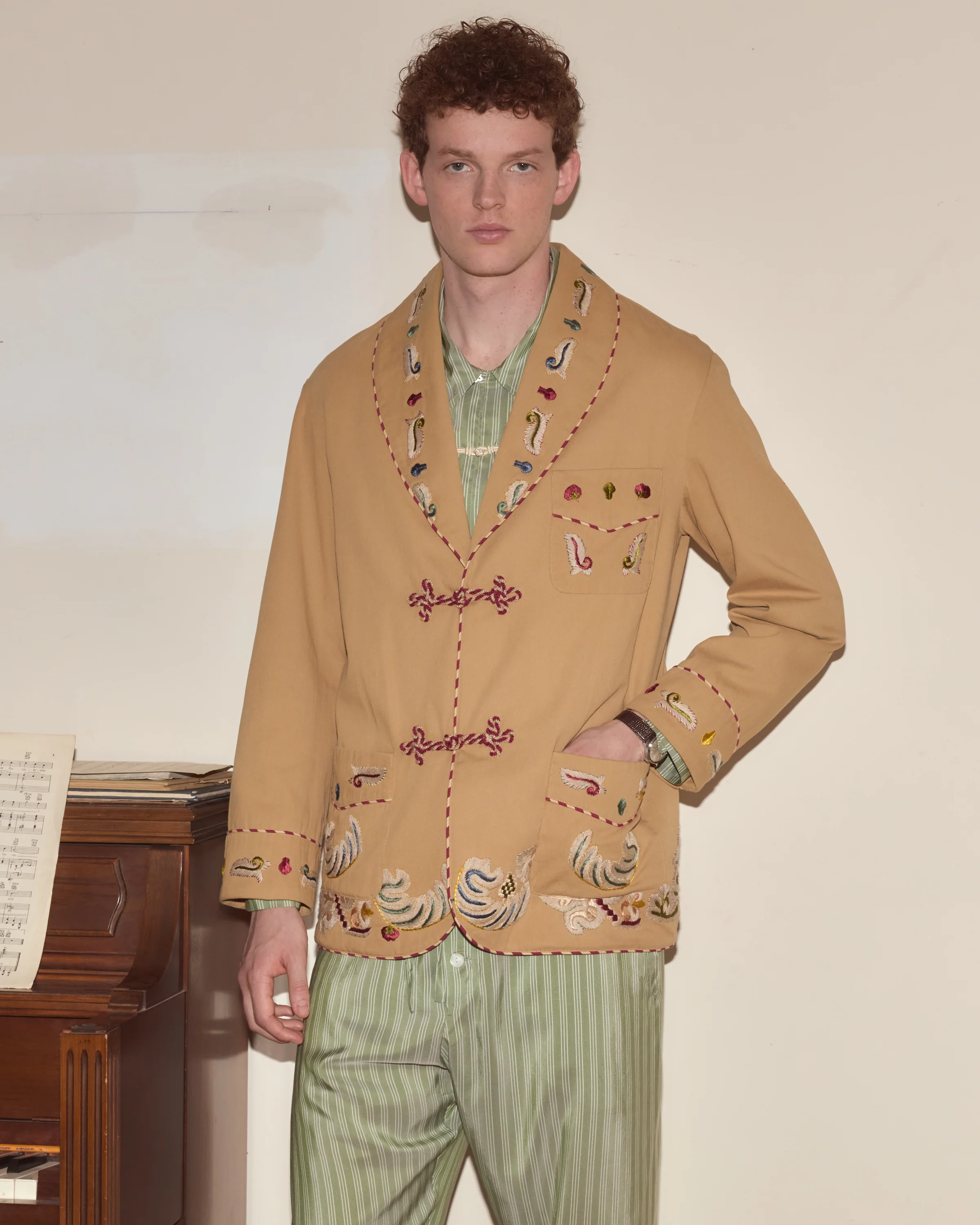 Feather Runner Smoking Jacket