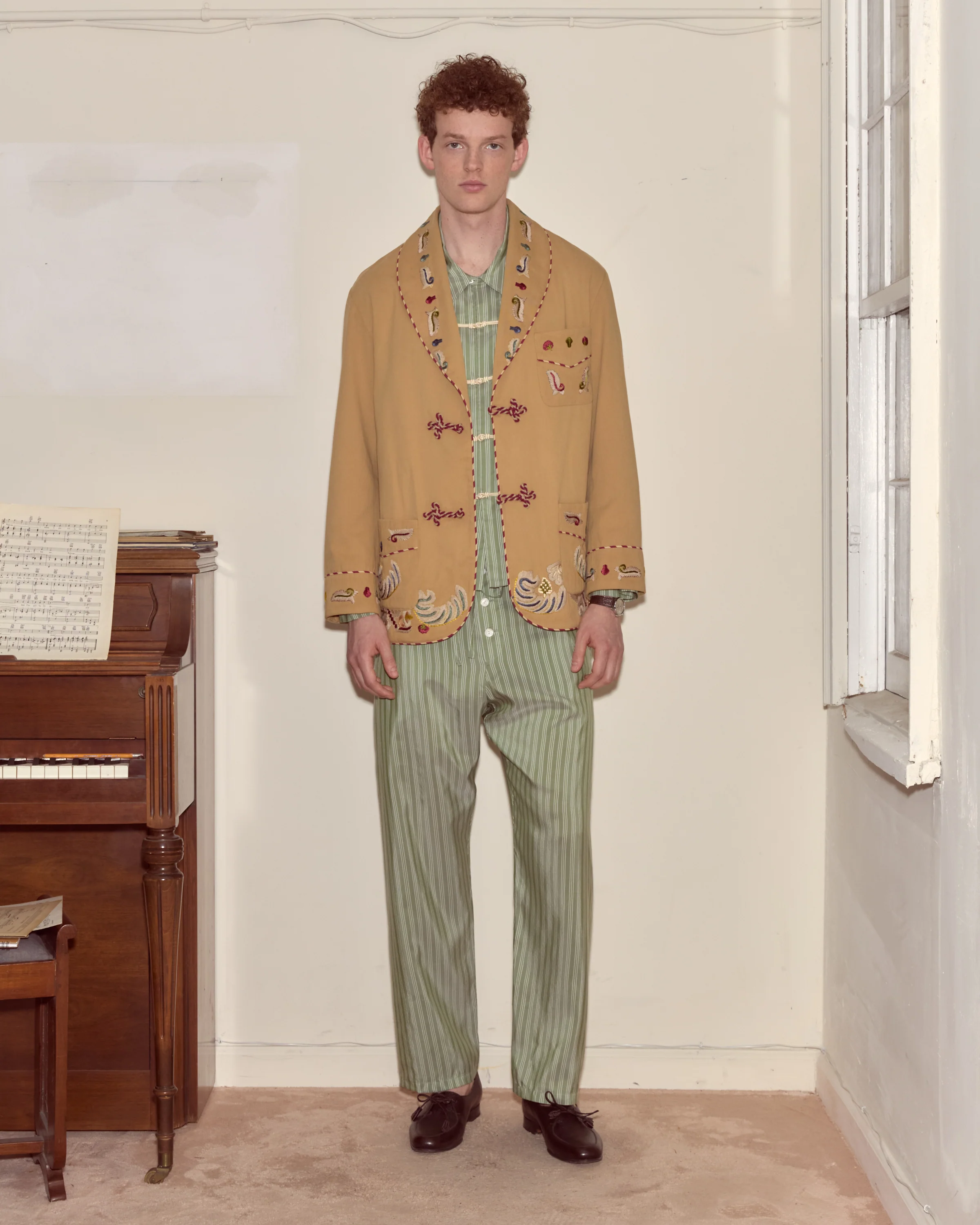 Feather Runner Smoking Jacket - Image 2