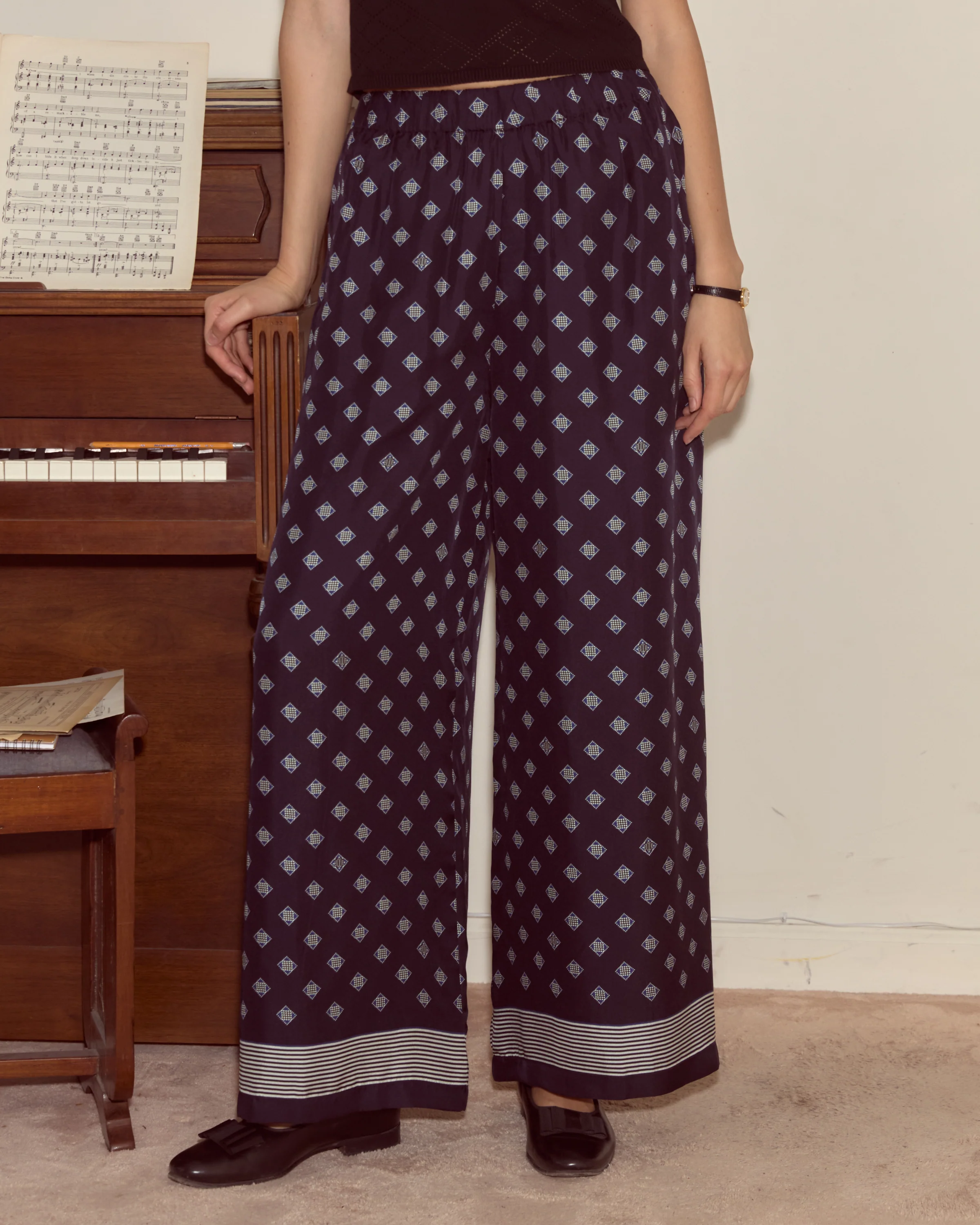 Foyer Diamond Pants - Image 2