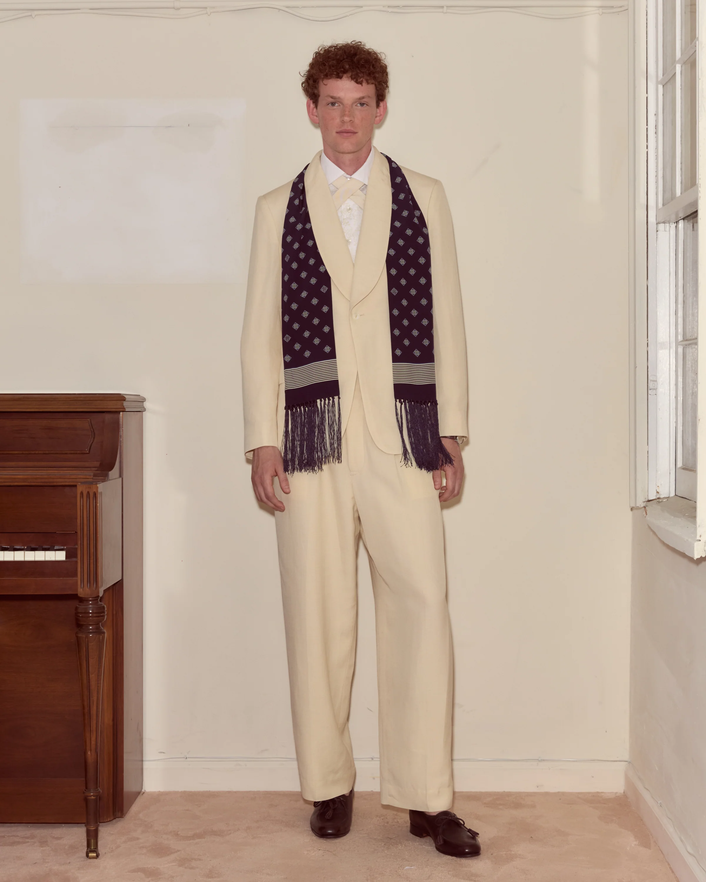 Foyer Diamond Scarf - Image 2