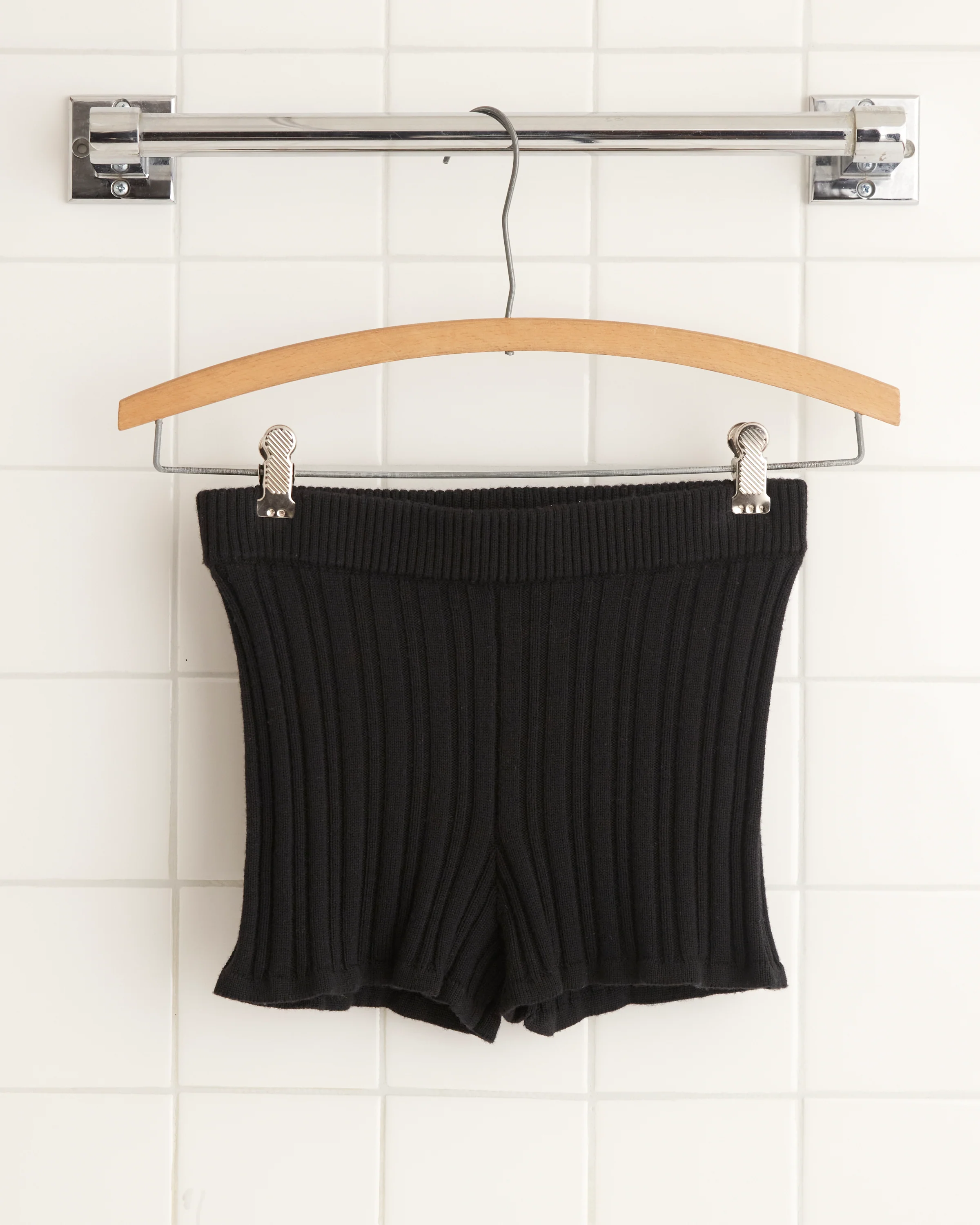 Keyes Shorts - Black - Image 4