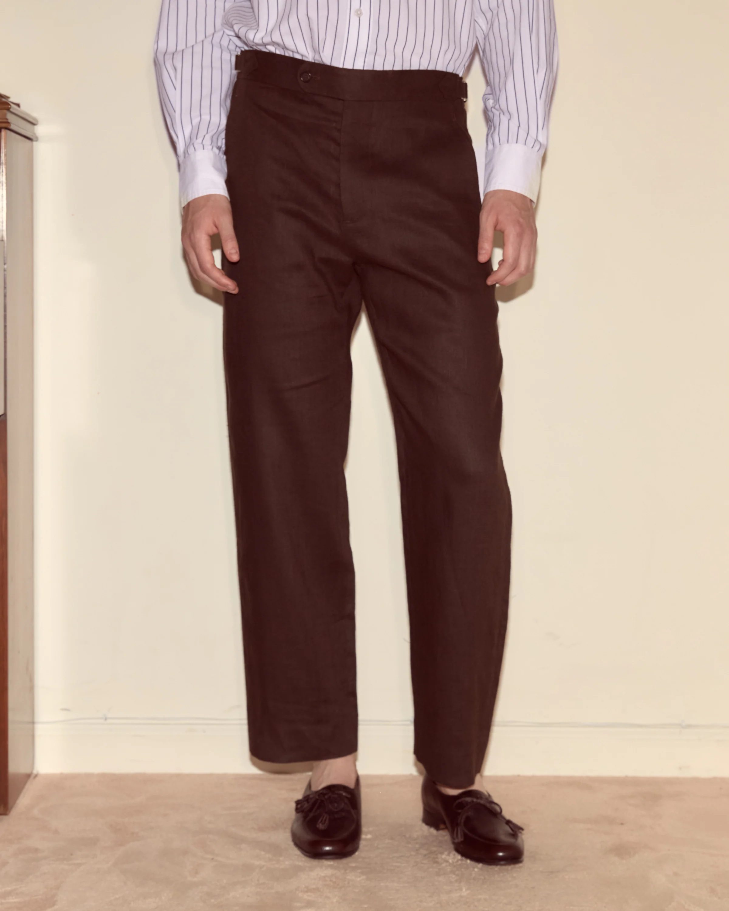 Lightweight Linen Side-Buckle Trousers - Brown/Black - Image 4