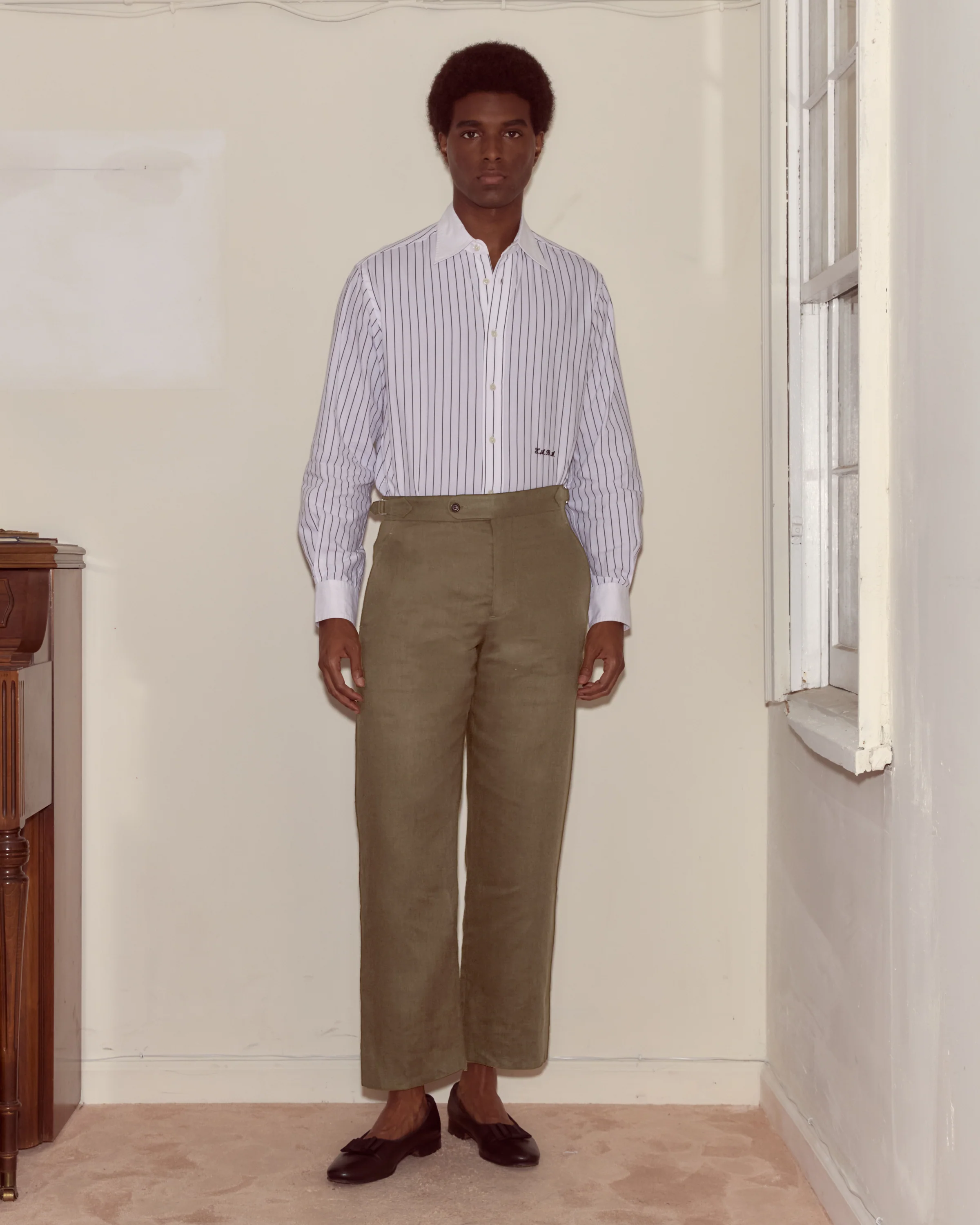 Lightweight Linen Side-Buckle Trousers - Olive