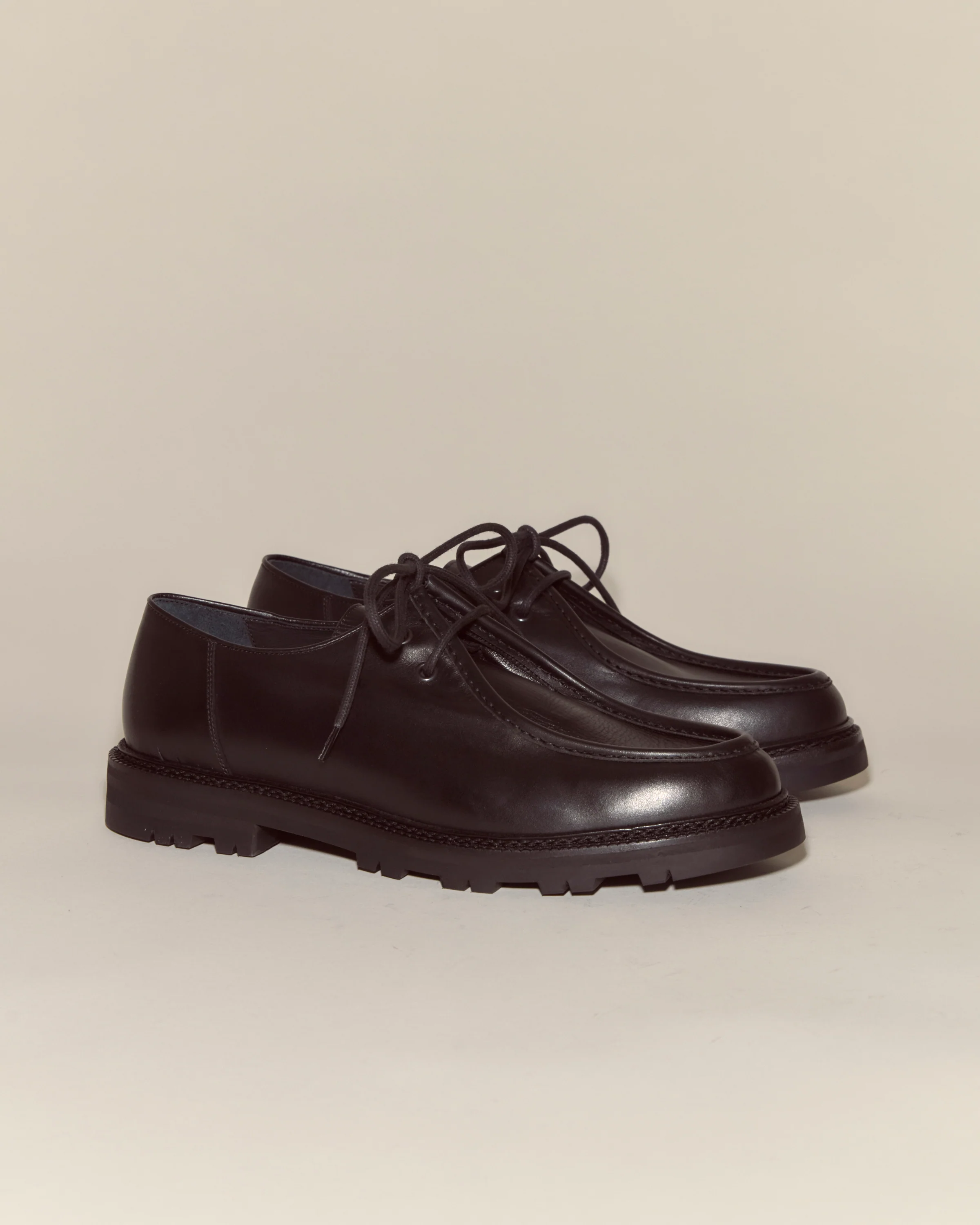University Shoes - Black - Image 3