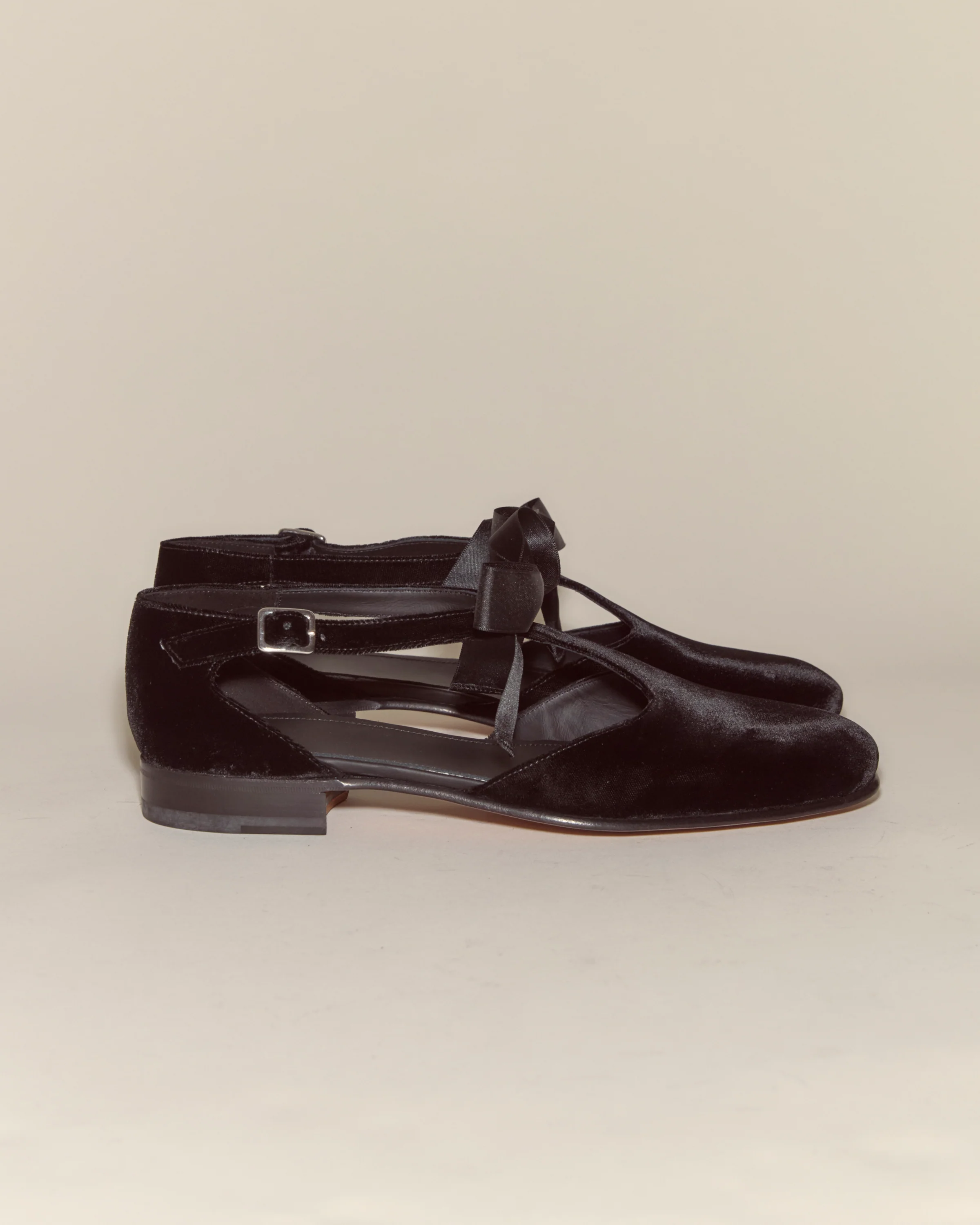 Velvet Theater Shoes - Black - Image 3