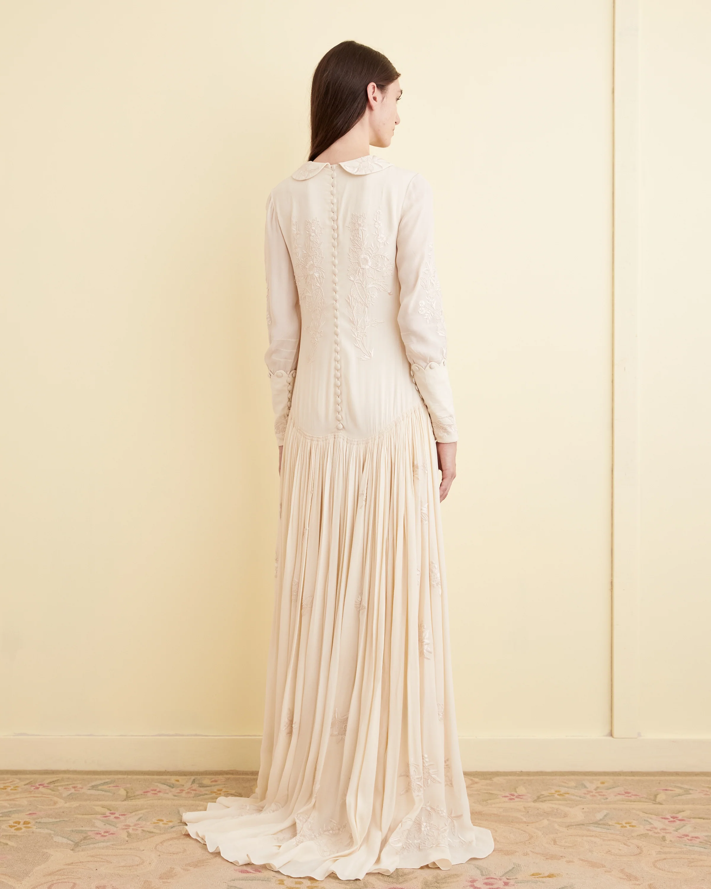 Worcester Gown - Image 4